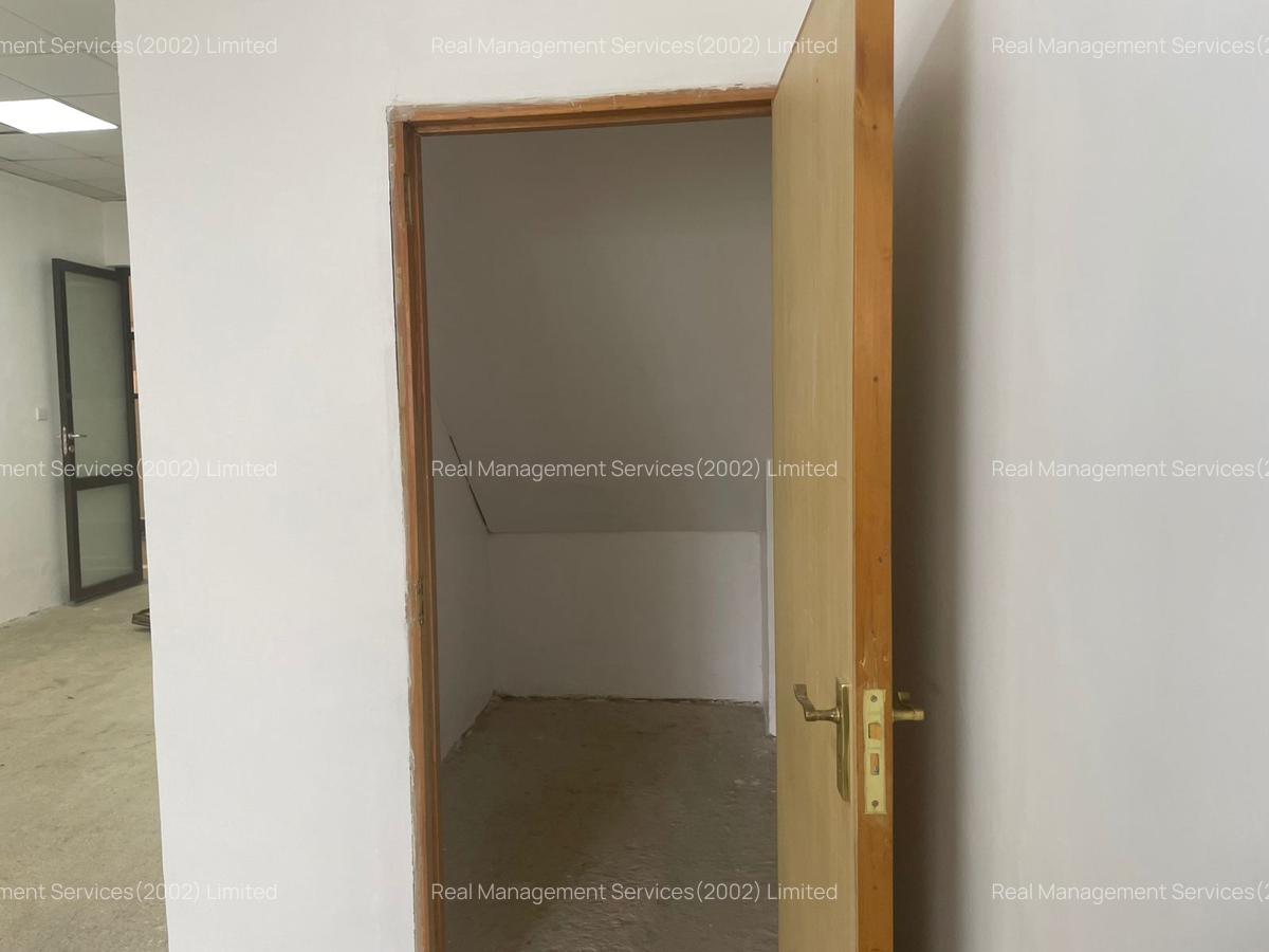 2,000 ft² Office with Backup Generator at Karuna Road - 8