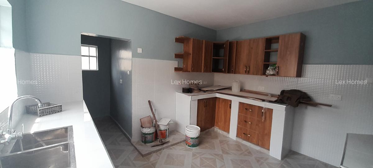 4 Bed House with En Suite at Kamura - 4