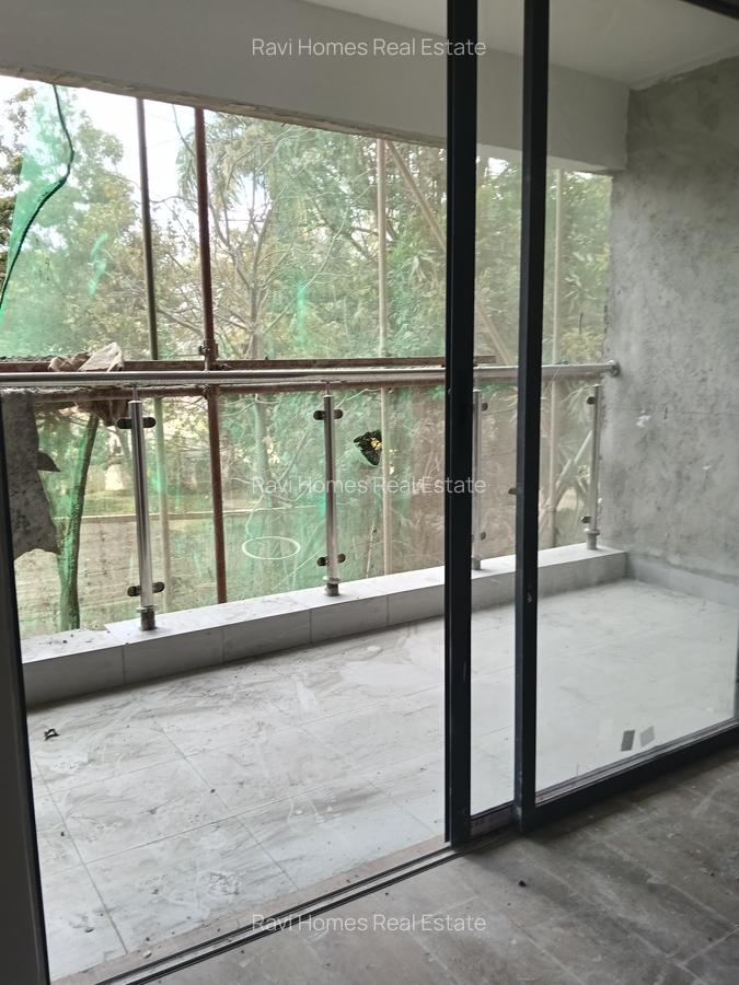 3 Bed Apartment with En Suite at Sports Road - 13