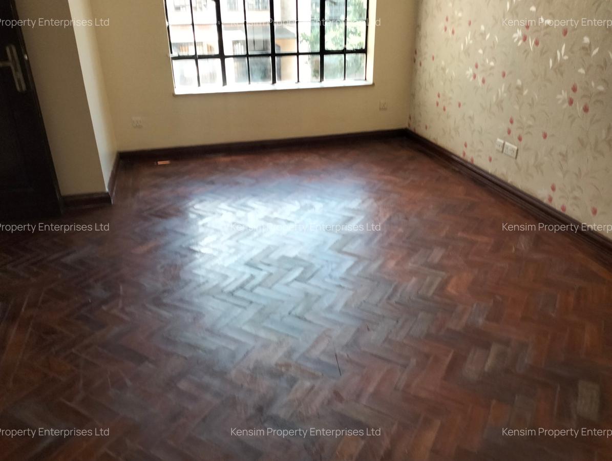 4 Bed Townhouse with En Suite in Lavington - 15