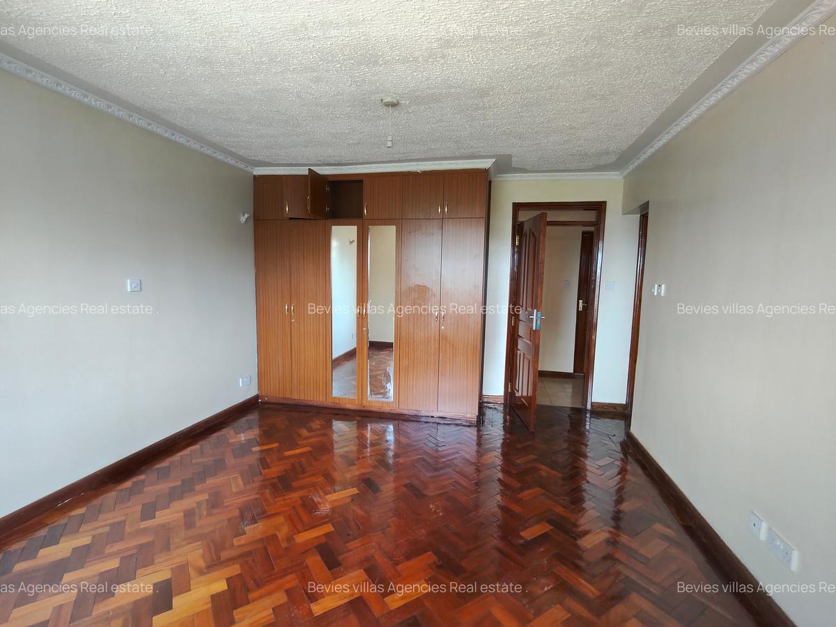 2 Bed Apartment with En Suite at Parklands - 6