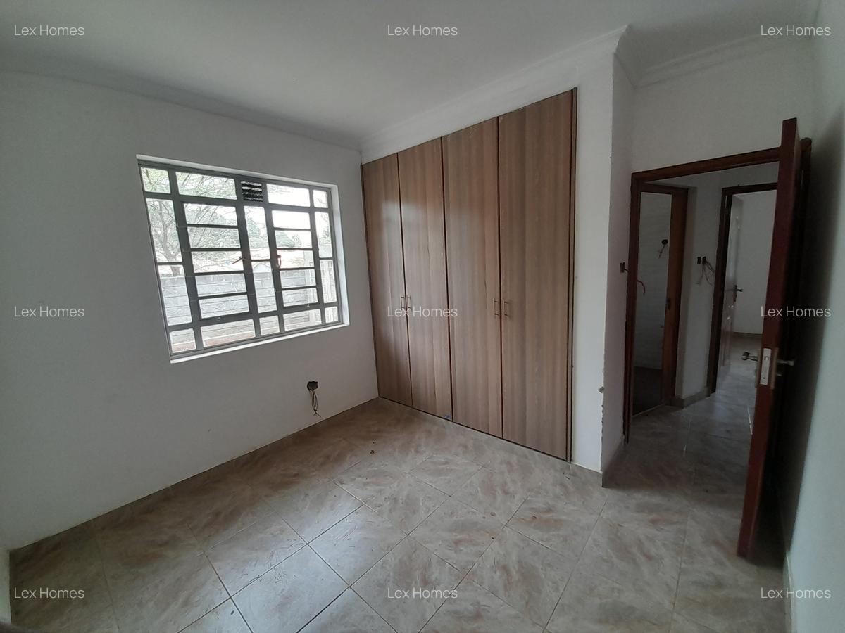 3 Bed House with En Suite at Rimpa - 13