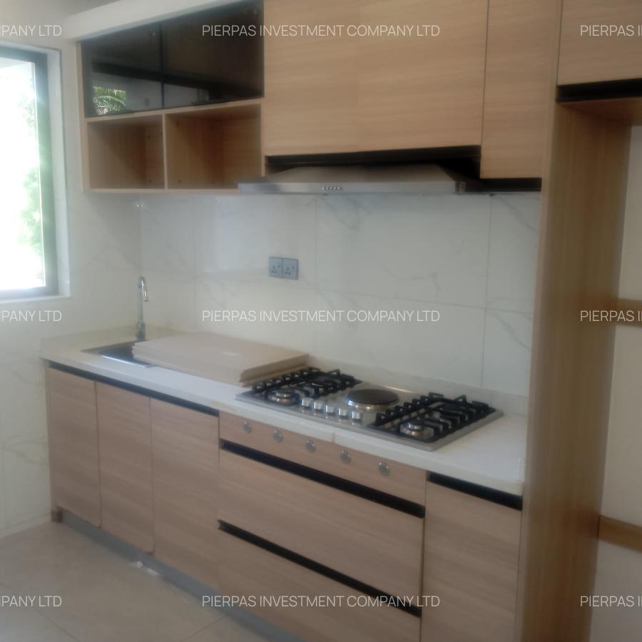 Serviced 3 Bed Apartment with En Suite in Riverside - 8