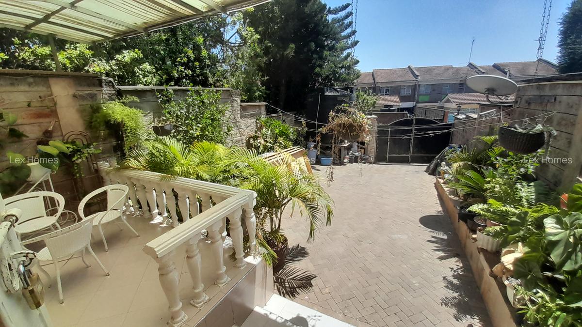 3 Bed Townhouse with En Suite at Langata - 2