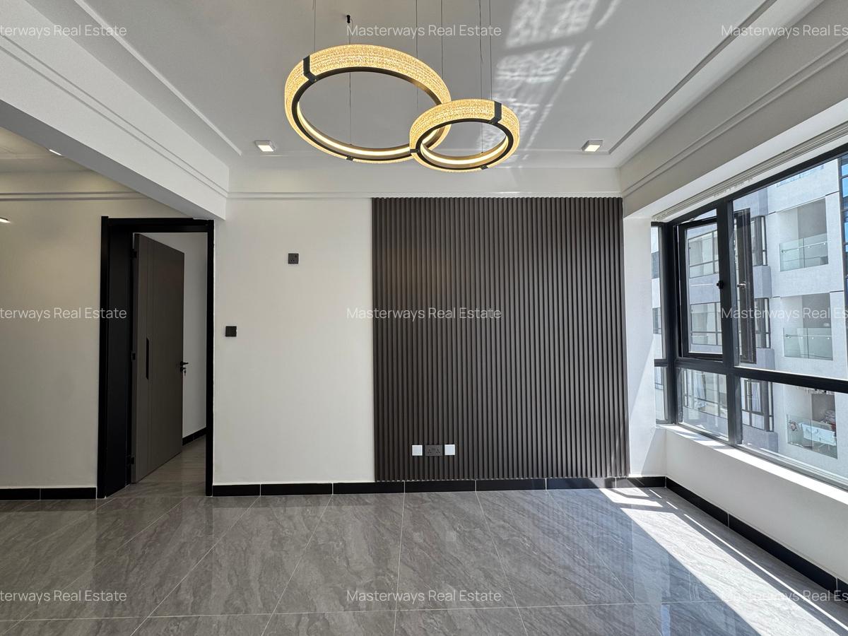 2 Bed Apartment with En Suite in Lavington - 9