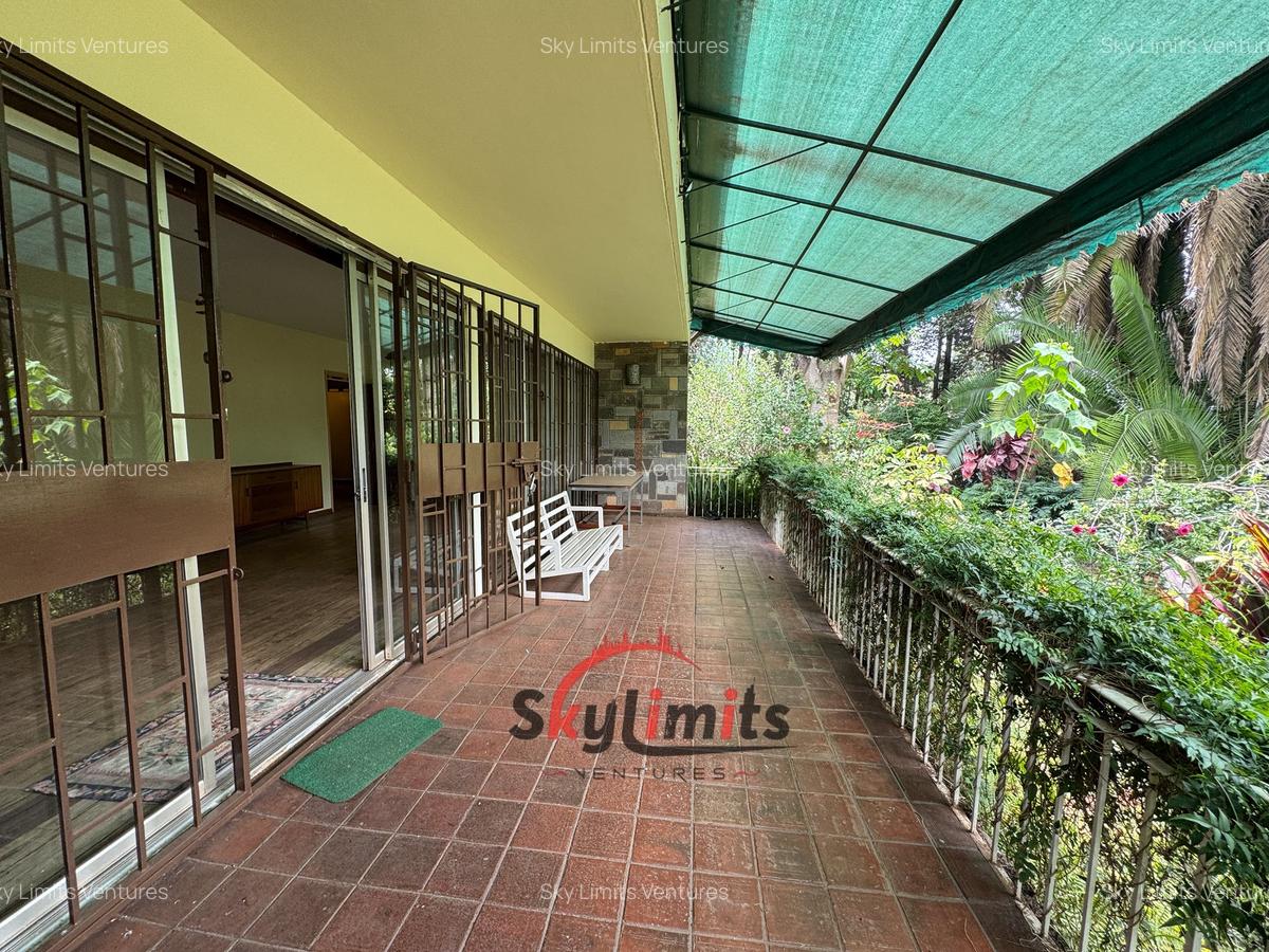 3 Bed House with Garden at Lavington - 15