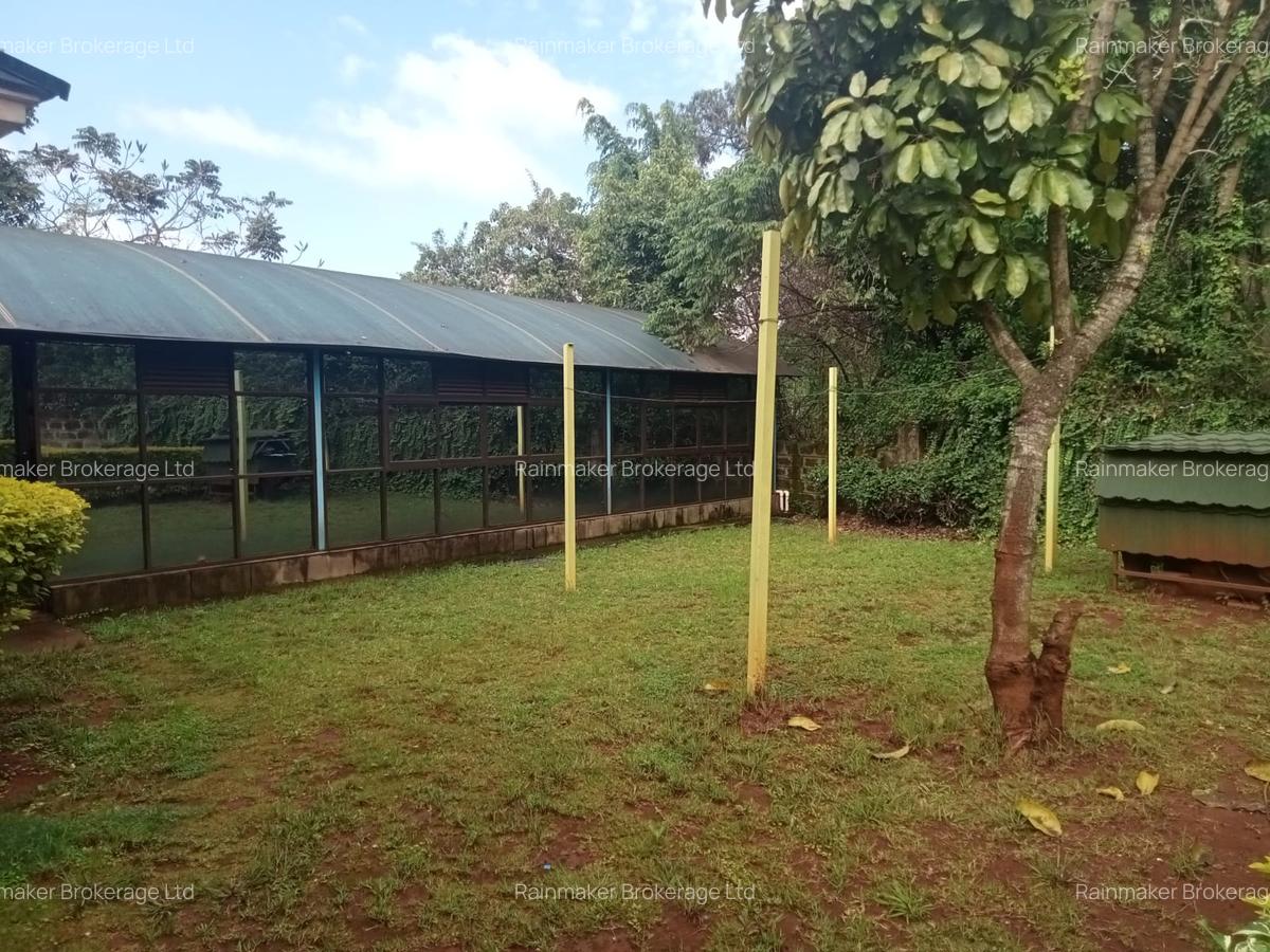 Commercial Property with Service Charge Included in Hill View - 2