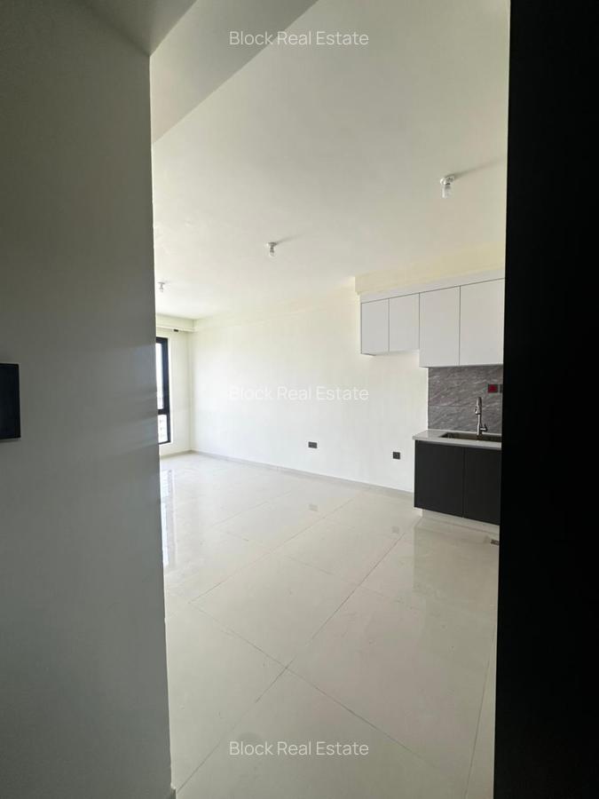 1 Bed Apartment with En Suite in Westlands Area - 4