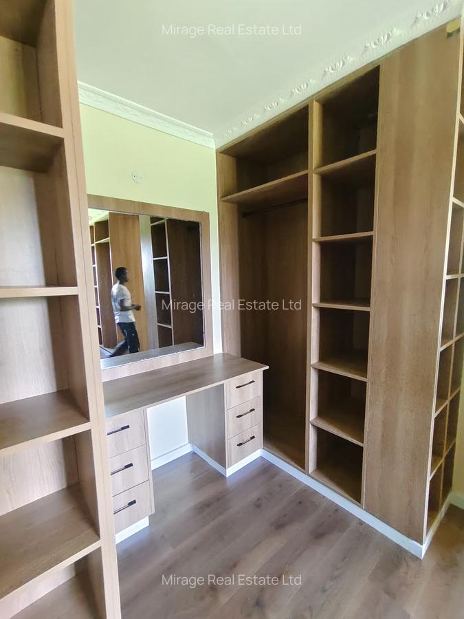 3 Bed House with En Suite in Cianda - 18