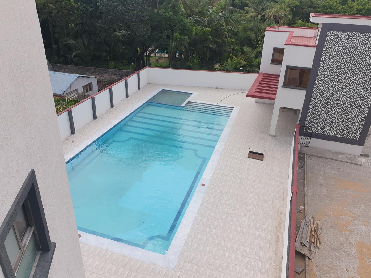 4 Bed Apartment with En Suite at Nyali - 1