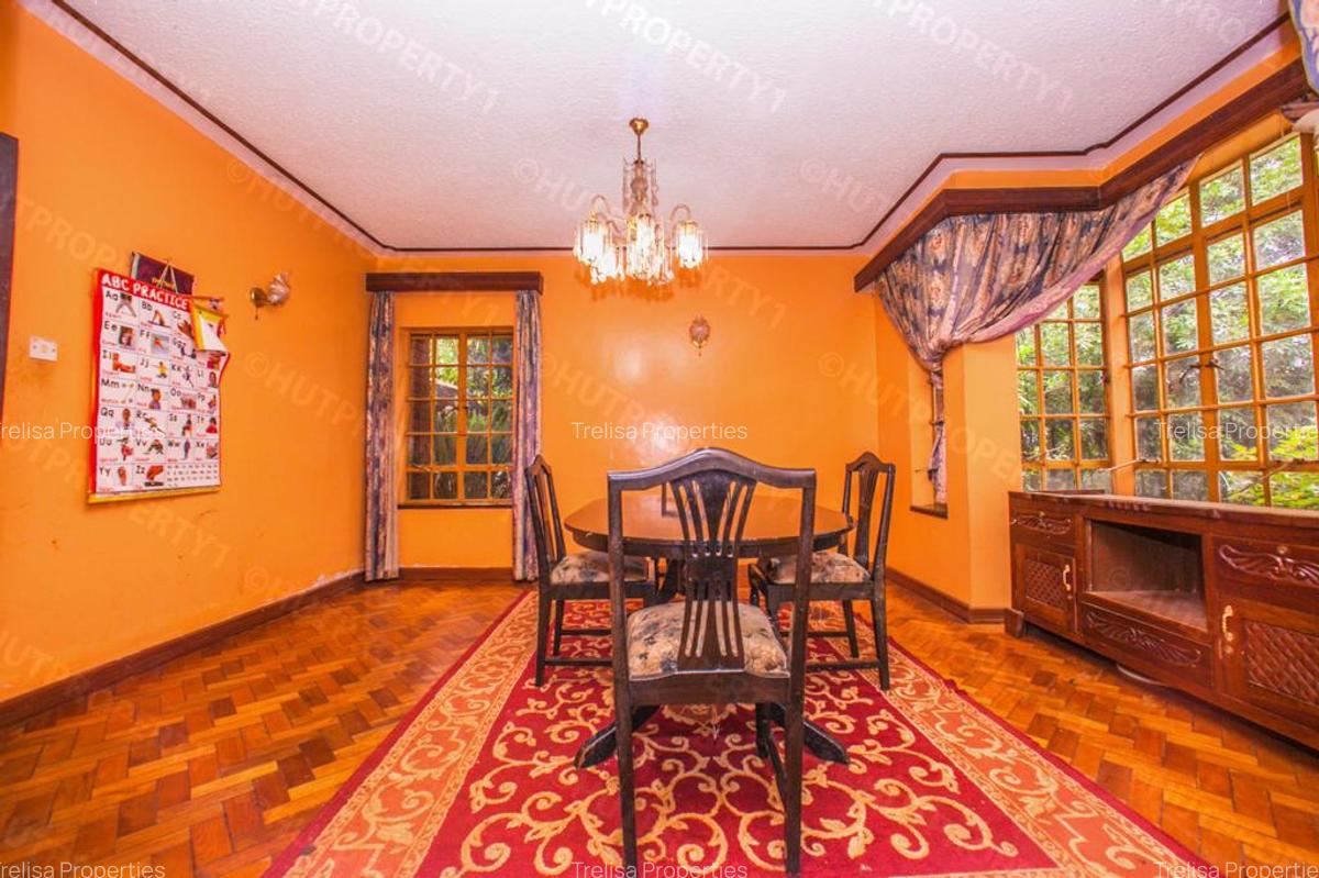 5 Bed Townhouse with En Suite at Mimosa Drive - 6