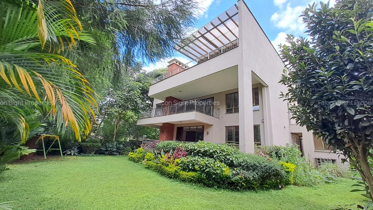 5 Bed Townhouse with Staff Quarters at Easy Access To Express - 1