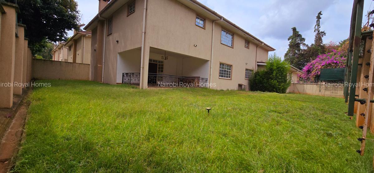 4 Bed Townhouse with En Suite at Lavington Apple Cross - 2