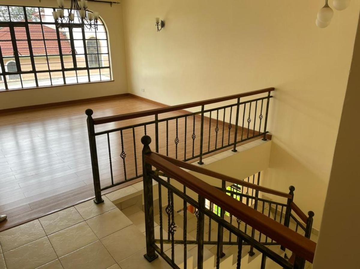 4 Bed Townhouse with En Suite in Kiambu Road - 9