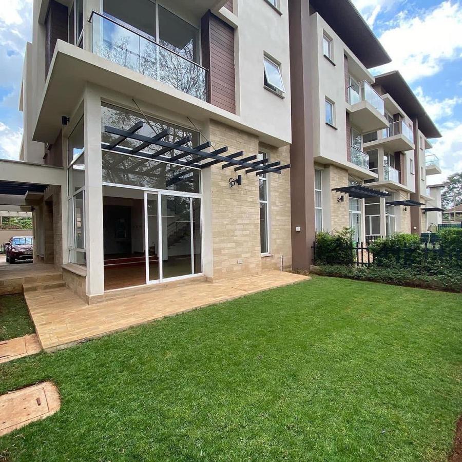 4 Bed Townhouse with En Suite in Lavington - 19