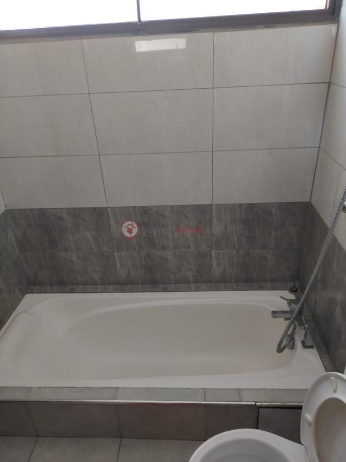 3 Bed Apartment with En Suite in Westlands Area - 12