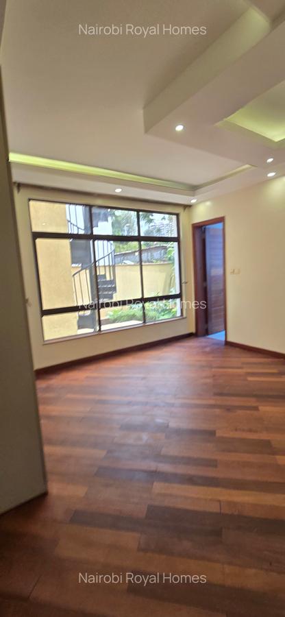5 Bed Townhouse with En Suite at Lavington Green - 7