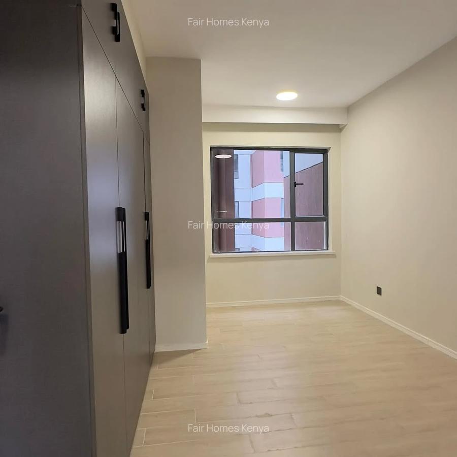 2 Bed Apartment with En Suite at Hatheru Road - 5