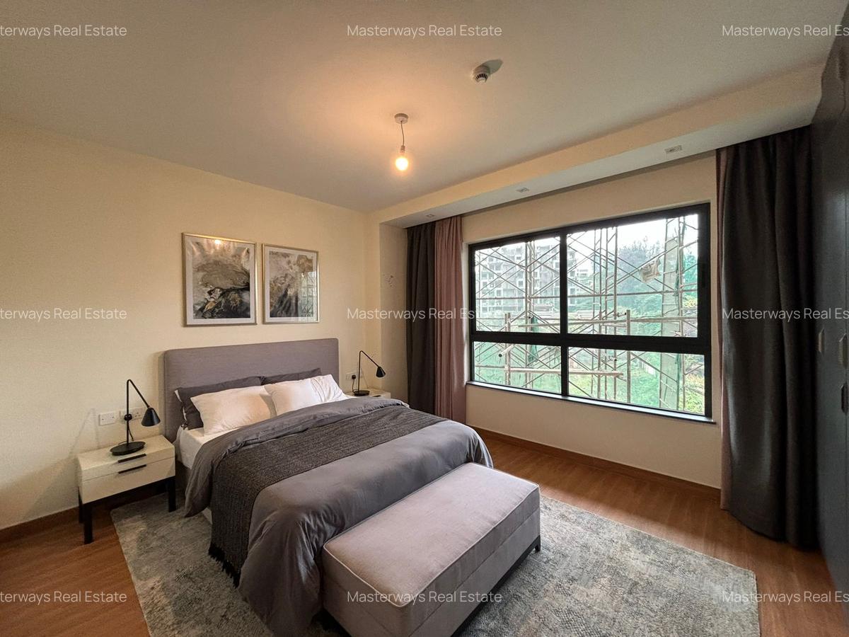 3 Bed Apartment with En Suite in Riverside - 9