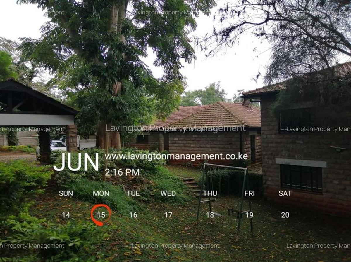 4 Bed House with En Suite at Lavington Green - 18