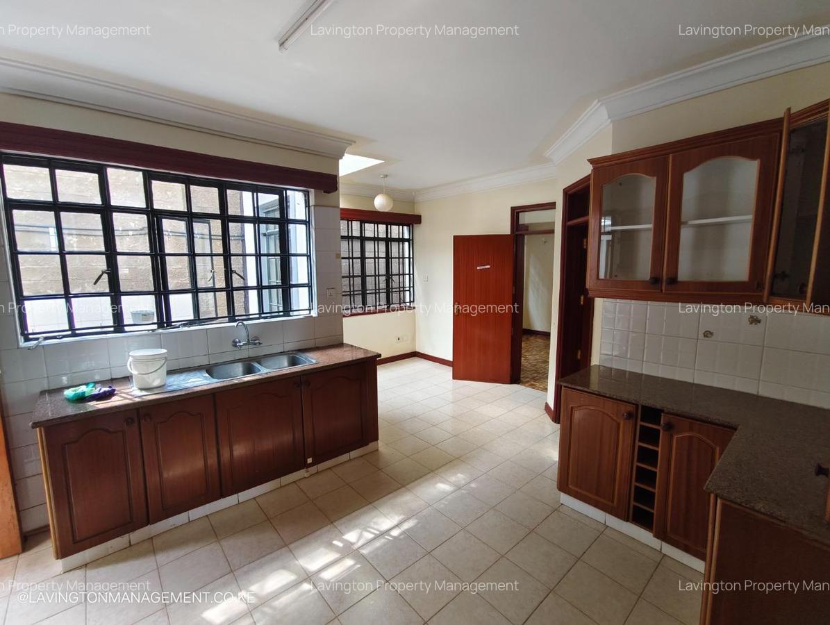 4 Bed Townhouse with En Suite at Lavington Green - 4