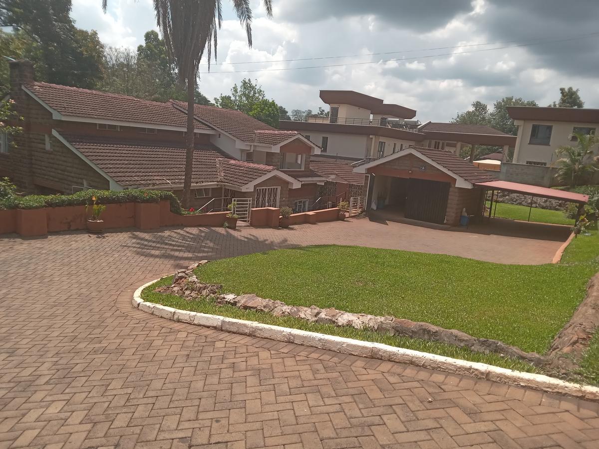 4 Bed House with En Suite at Nyari Area - 1