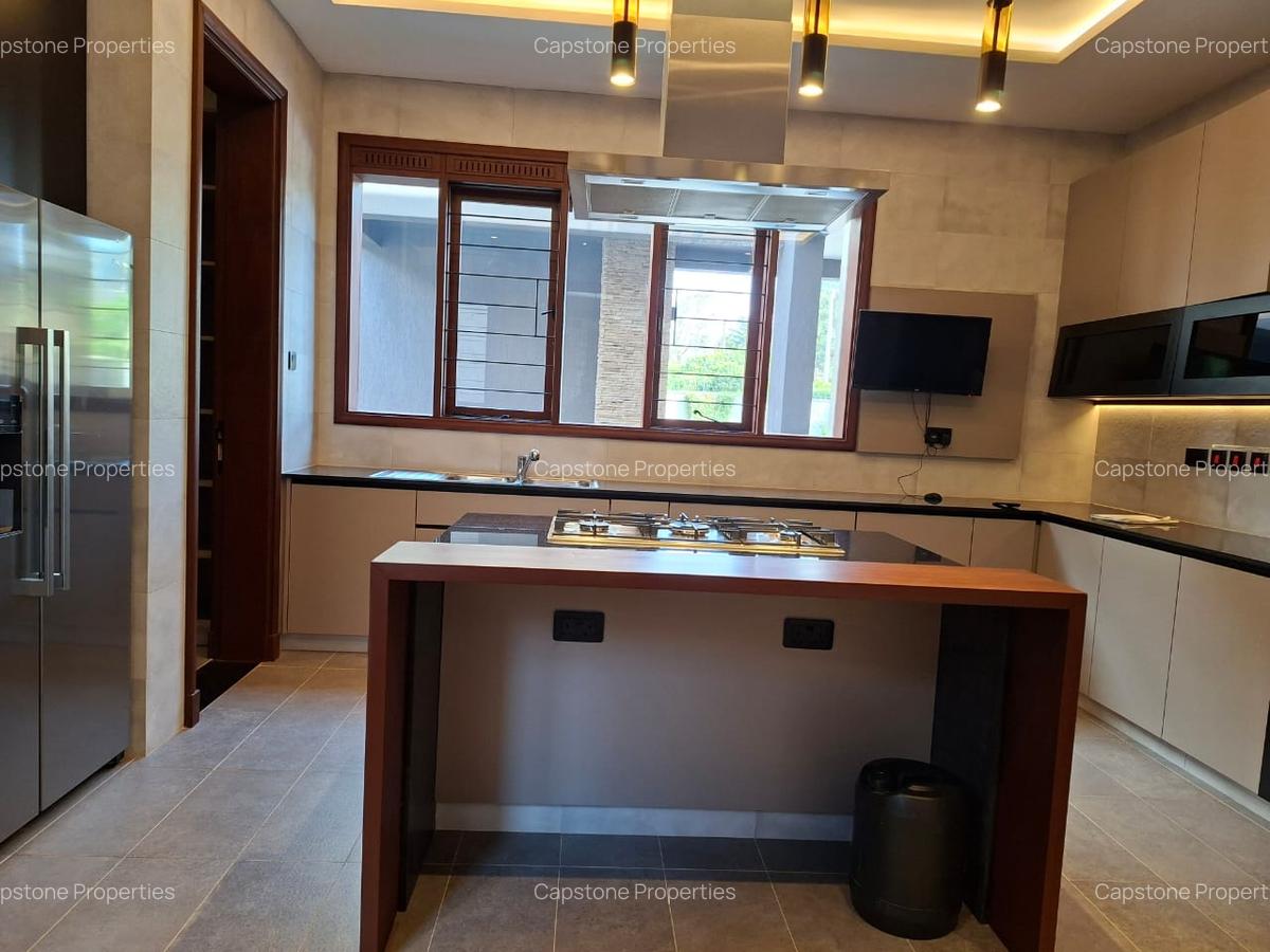 4 Bed House with En Suite in Runda - 17