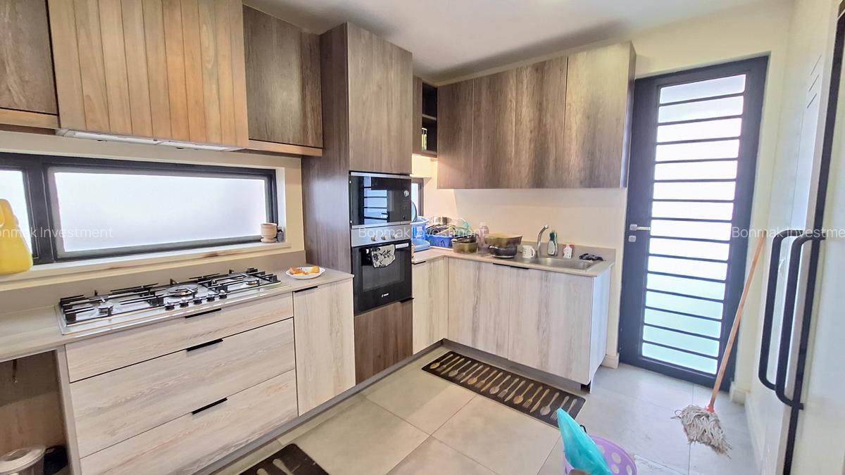 4 Bed Townhouse with En Suite at Tilisi - 6