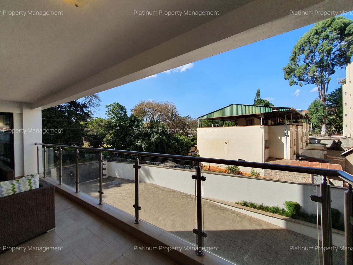 Serviced 2 Bed Apartment with En Suite at Westlands Rd - 9