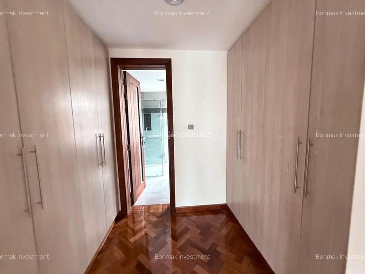 5 Bed Townhouse with En Suite at Mzima Springs. - 14