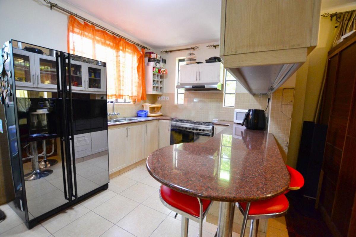 4 Bed House with En Suite in Loresho - 6