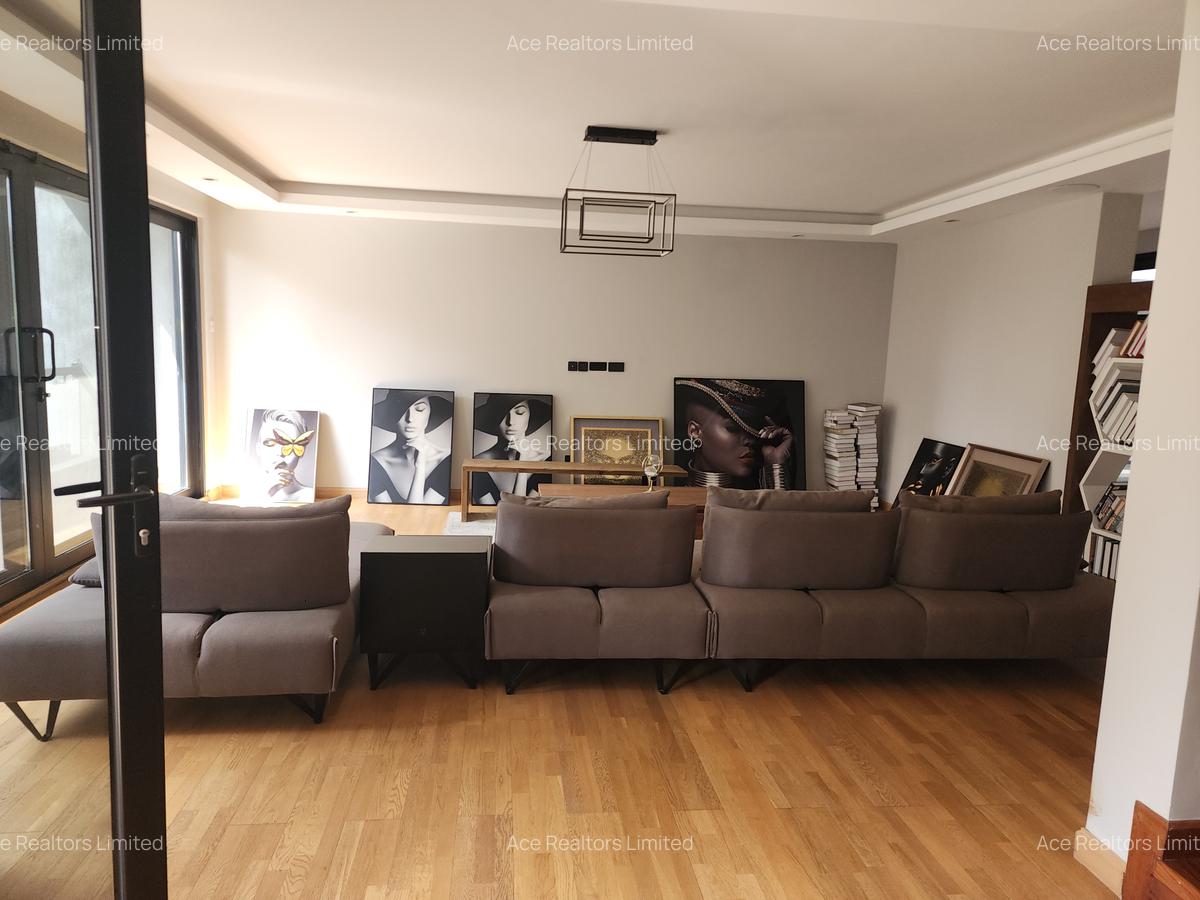 4 Bed Villa with En Suite at Jacaranda Avenue - 4