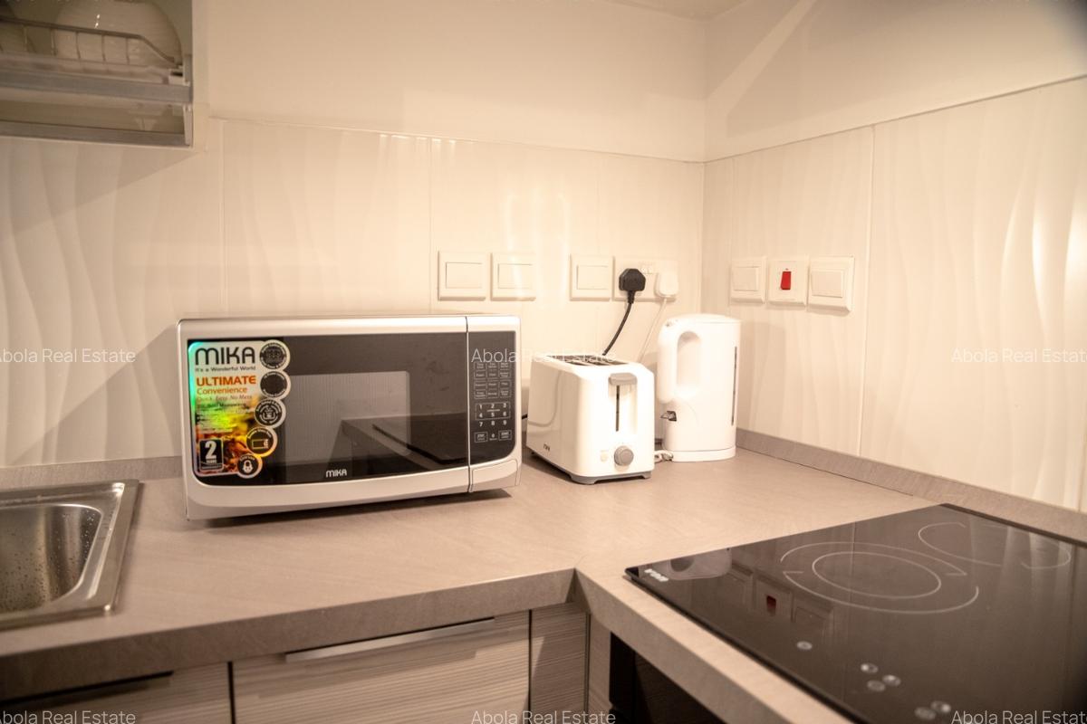 Serviced 2 Bed Apartment with En Suite in Westlands Area - 15