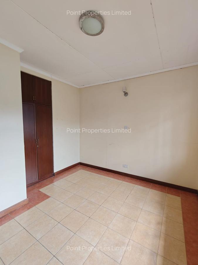 4 Bed Townhouse with En Suite in Karen - 14