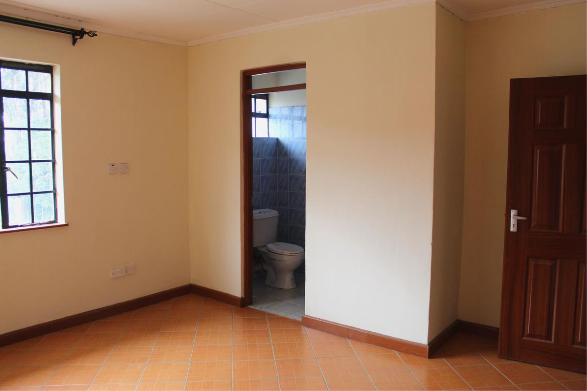 4 Bed Townhouse with En Suite in Embakasi - 5