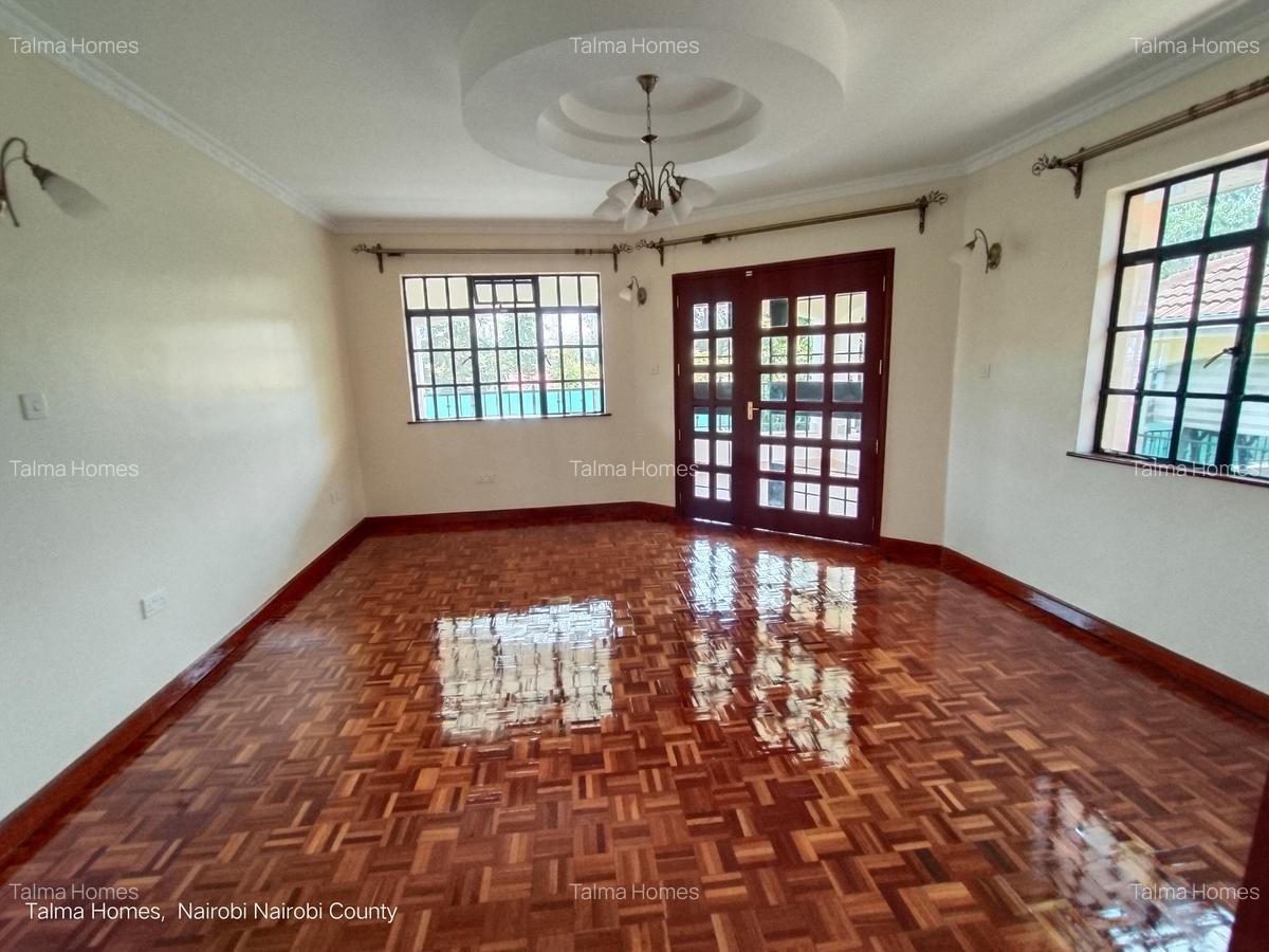 4 Bed Townhouse with En Suite at Off Convent Drive - 14