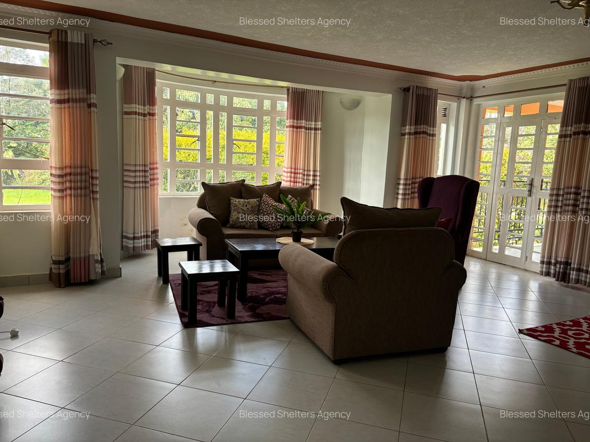 Serviced 2 Bed Apartment with En Suite in Runda - 17
