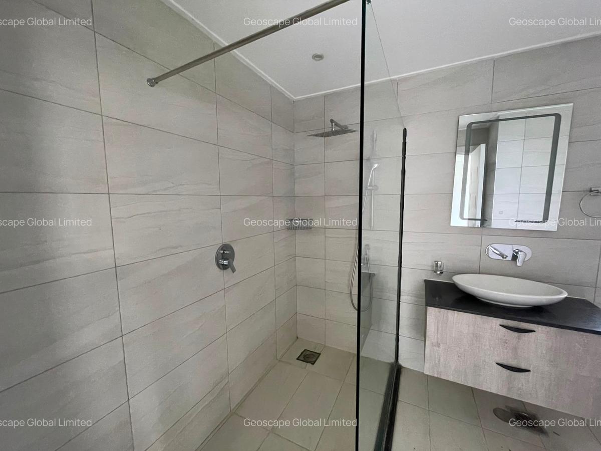 2 Bed Apartment with En Suite in Westlands Area - 11