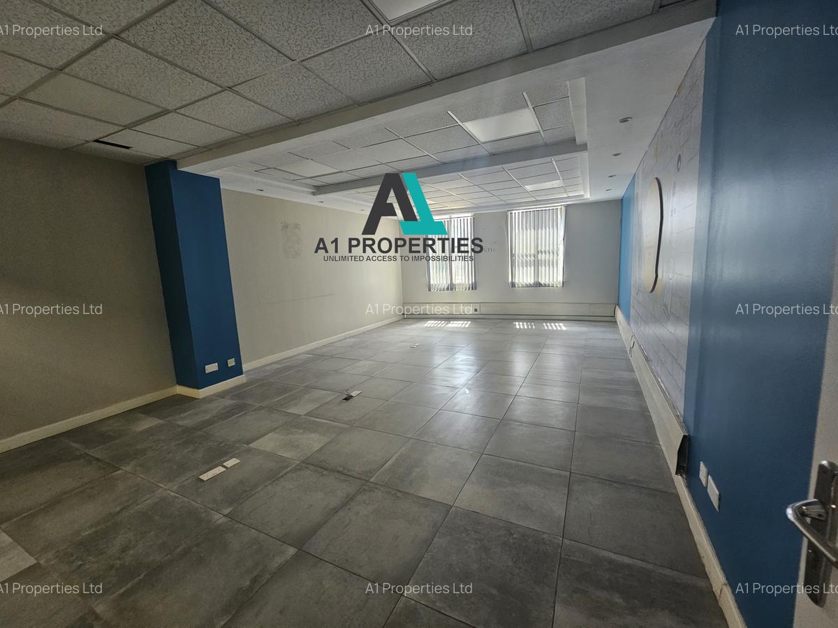 7,000 ft² Office with Service Charge Included in Kilimani - 5