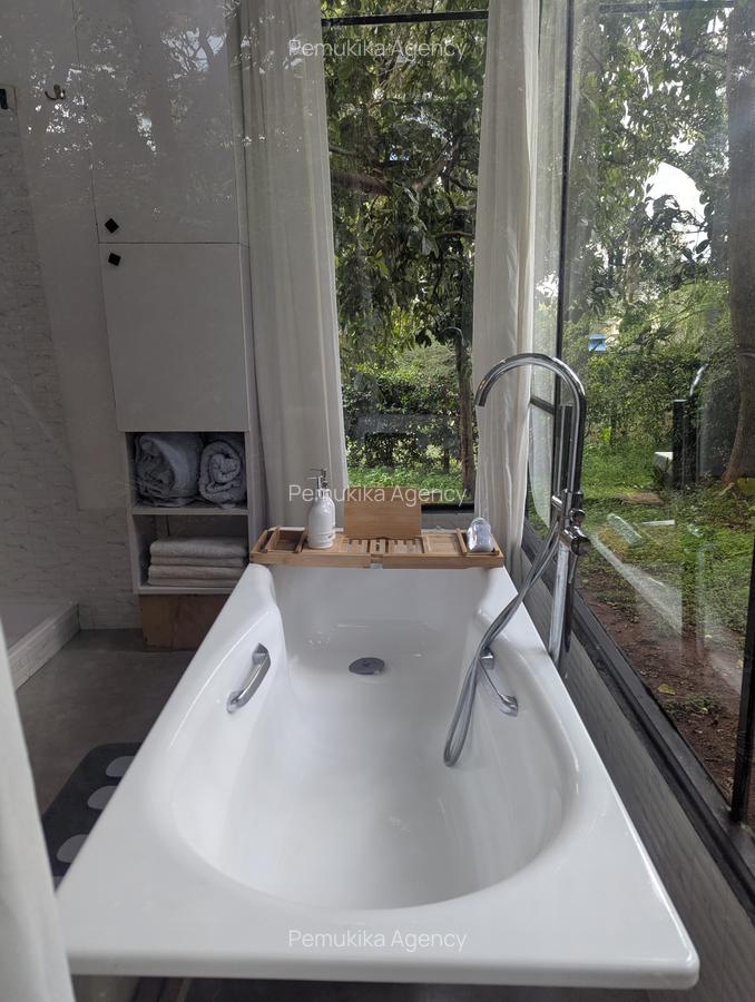 1 Bed House with En Suite at Windy Ridge - 12