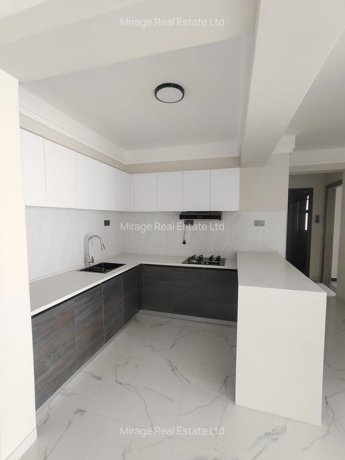 2 Bed Apartment with Gym in Kilimani - 1