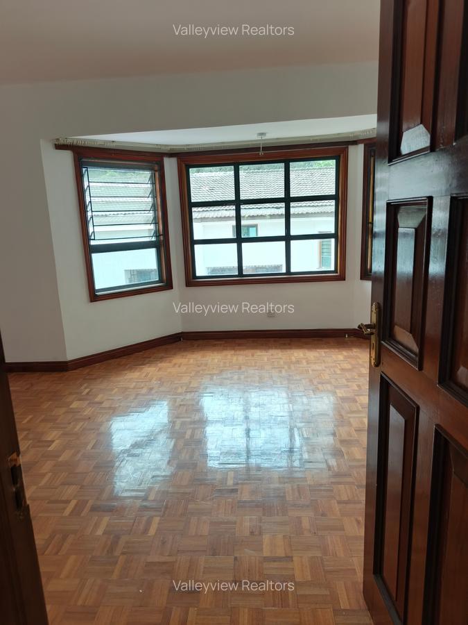 2 Bed Townhouse with En Suite at Kileleshwa - 16