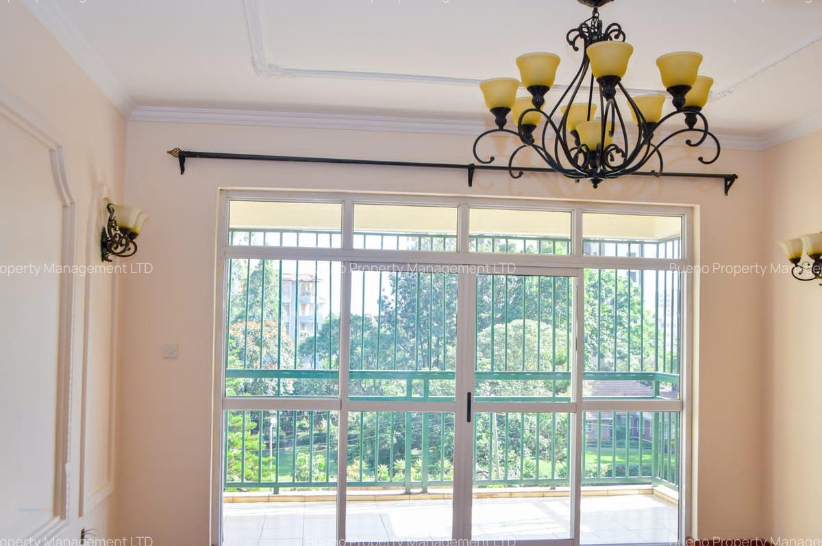 3 Bed Apartment with En Suite at Hatheru Road - 6
