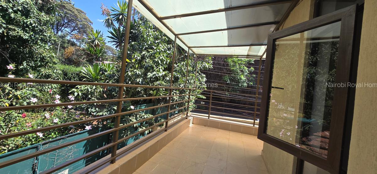 5 Bed Townhouse with En Suite at Lavington Off Convent Drive - 7