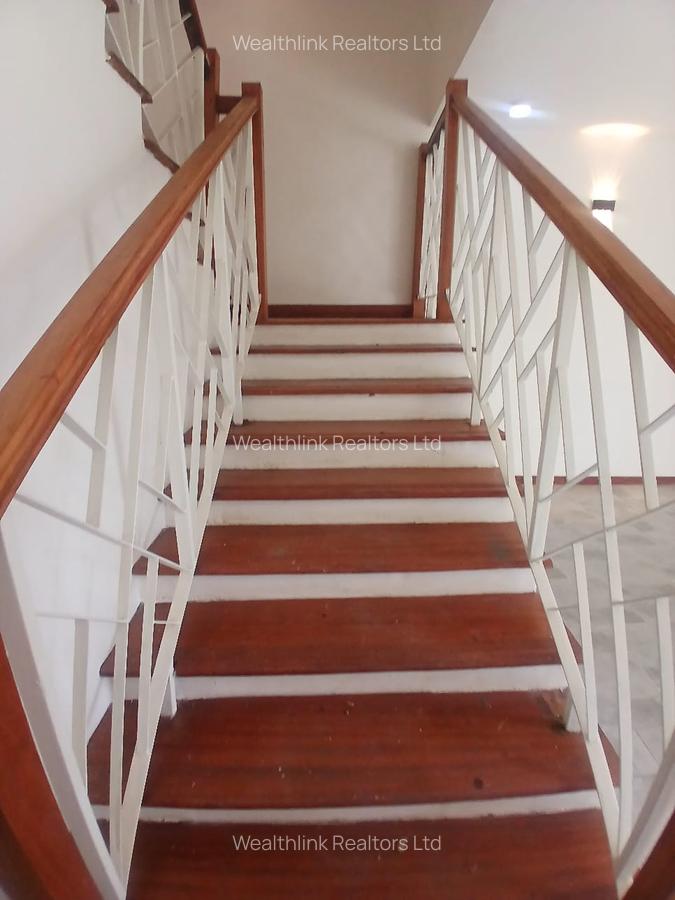 4 Bed Townhouse with En Suite at Karen - 13