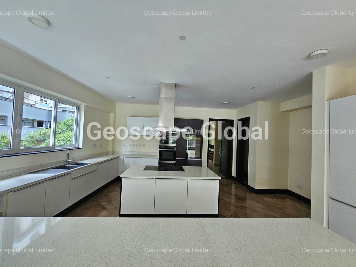 4 Bed Apartment with En Suite in General Mathenge - 9
