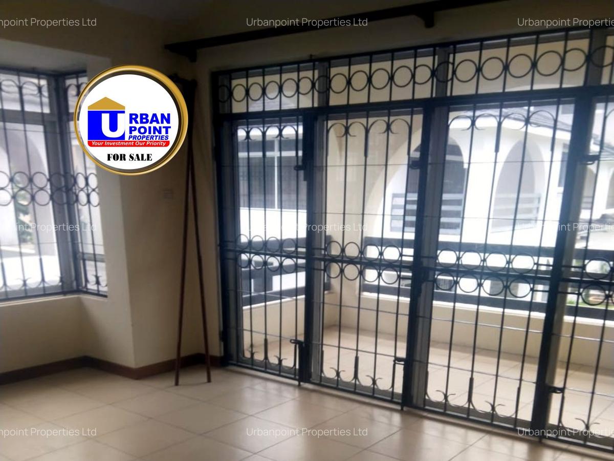 4 Bed House with En Suite in Nyali Area - 14