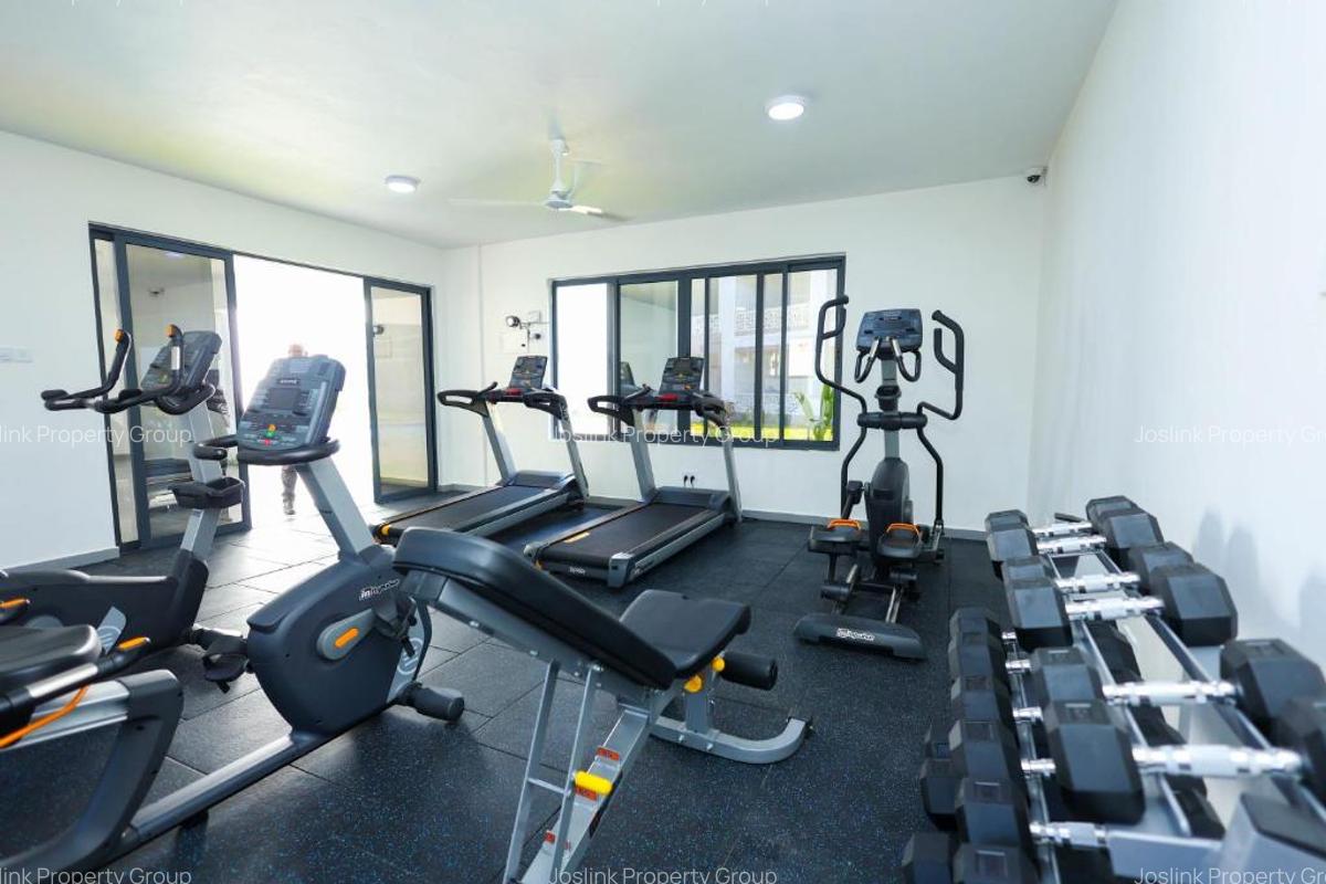 2 Bed Apartment with En Suite in Nyali Area - 9