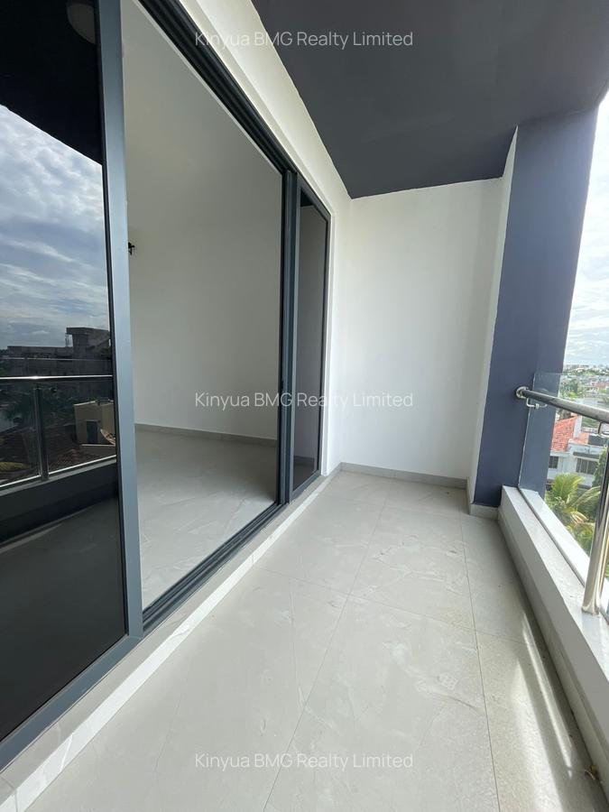 Serviced 3 Bed Apartment with En Suite at Off Links Road - 4