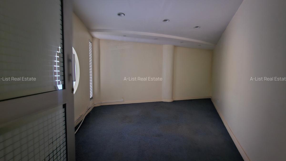 2,400 ft² Commercial Property with Fibre Internet at Peponi Road - 12